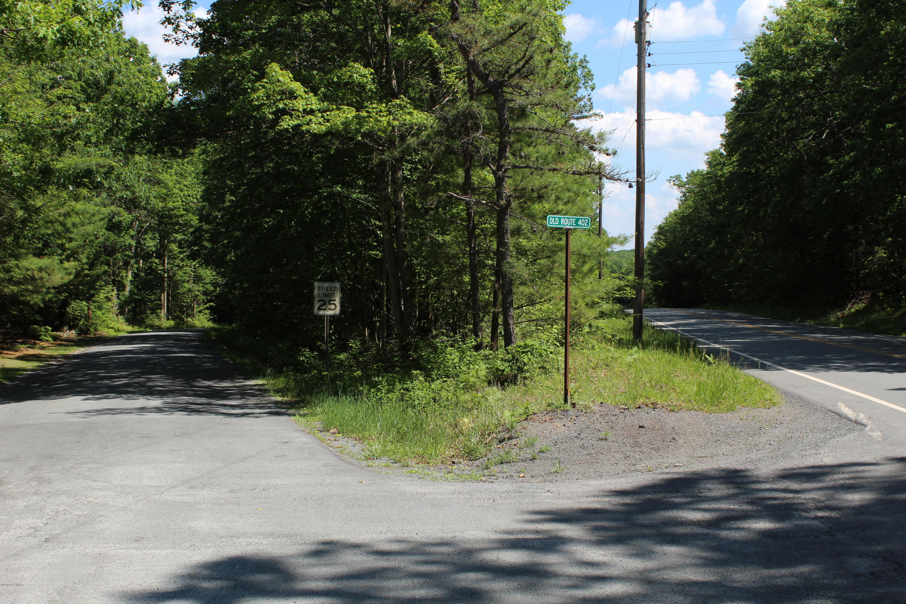 122 Old Rte 402 Dingmans Ferry, PA 18328 - Photo 26 of 41
