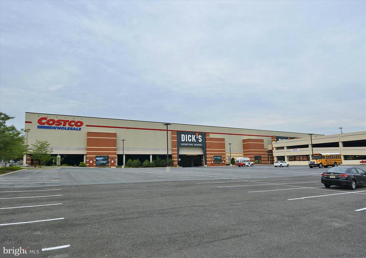 11344 King George Drive, Unit 5 Silver Spring, MD 20902 - Photo 29 of 30 a view of parking area