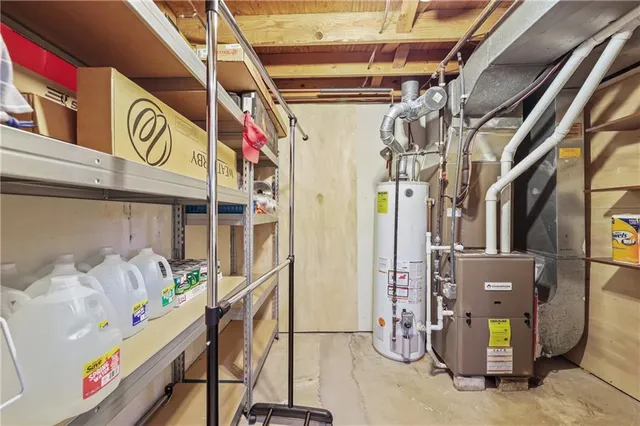 $325,000 | 2401 London Drive, Blue Springs, MO 64015