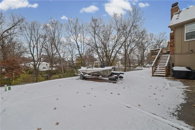 $325,000 | 2401 London Drive, Blue Springs, MO 64015