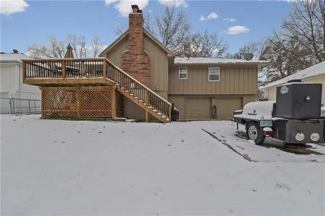 $325,000 | 2401 London Drive, Blue Springs, MO 64015