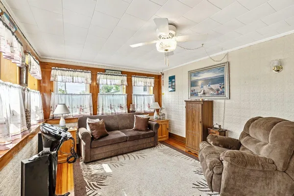 $339,900 | 423 East Alburgh Road, Alburgh, VT 05440