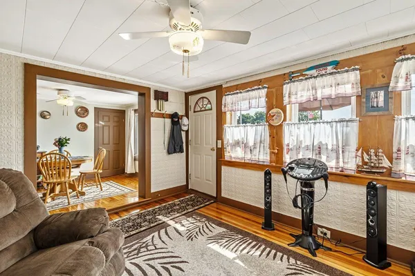 $339,900 | 423 East Alburgh Road, Alburgh, VT 05440