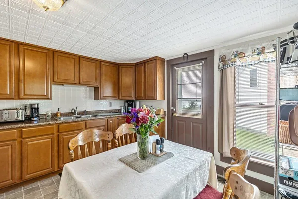 $339,900 | 423 East Alburgh Road, Alburgh, VT 05440