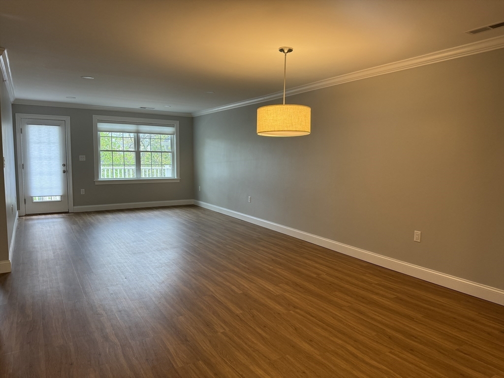 165 Cambridge Road, Unit 17 Woburn, MA 01801 - Photo 7 of 25 Gallery Image 7