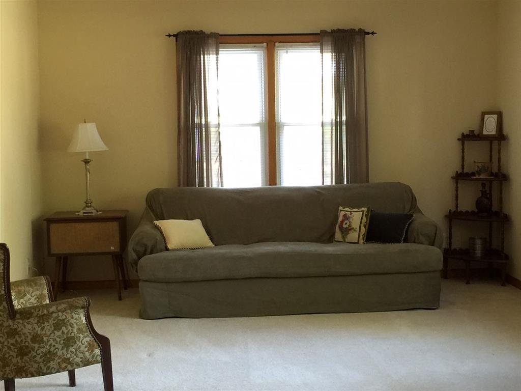 640 East Redding Road Seymour, IN 47274 - Photo 3 of 9