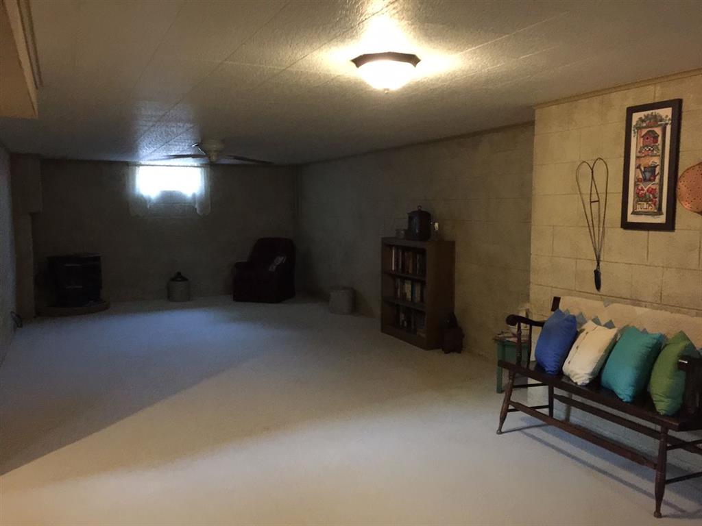 640 East Redding Road Seymour, IN 47274 - Photo 7 of 9