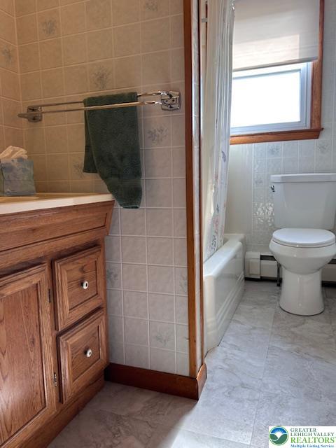 238 Grim Road Kutztown, PA 19530 - Photo 9 of 27 a bathroom with a toilet a sink and mirror