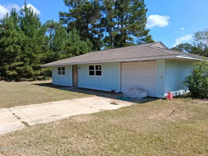 $220,000 | 45 Ladner Drive, Lumberton, MS 39455