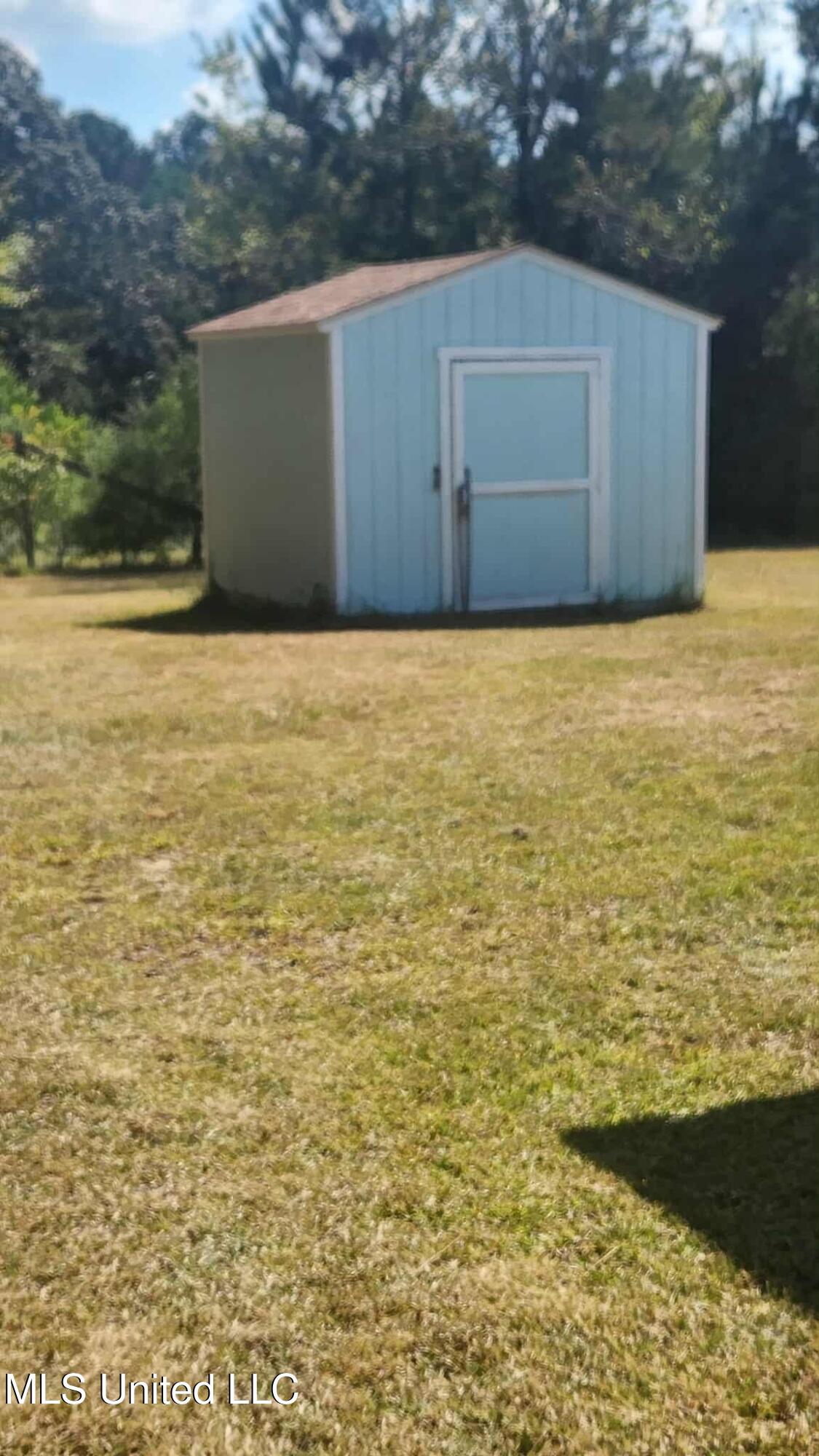 45 Ladner Drive Lumberton, MS 39455 - Photo 7 of 33 070a0712-b87f-46d2-8dca-14902d5fa181