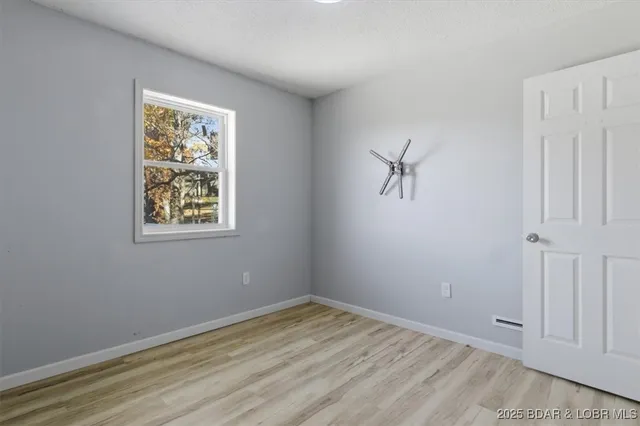 $355,000 | 3 Leisure Road, Eldon, MO 65026