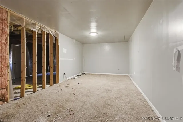 $355,000 | 3 Leisure Road, Eldon, MO 65026