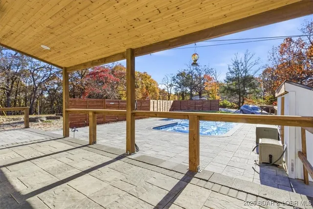 $355,000 | 3 Leisure Road, Eldon, MO 65026