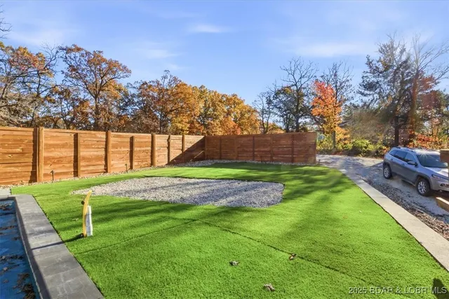 $355,000 | 3 Leisure Road, Eldon, MO 65026