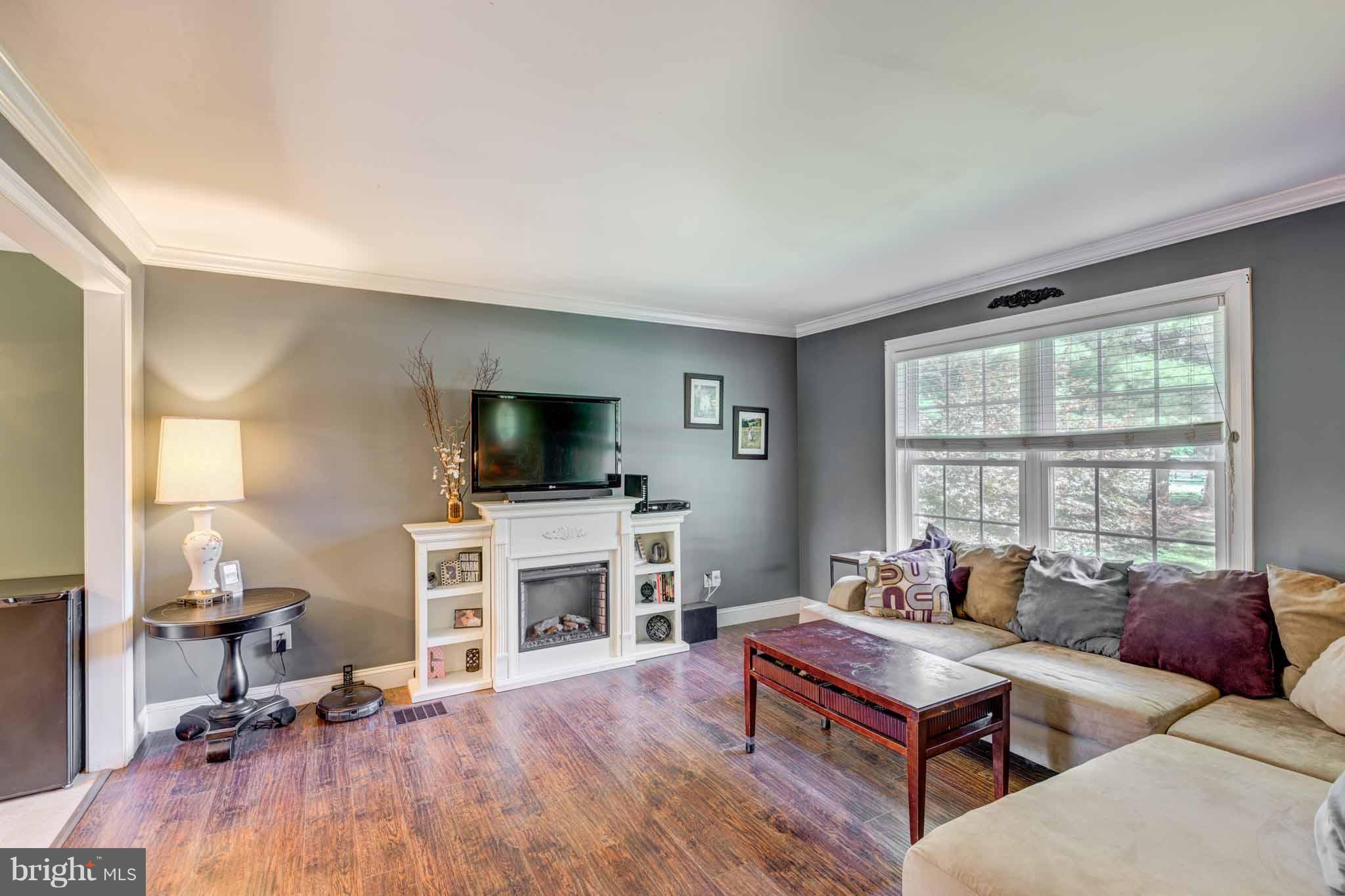 711 Rolling Ridge Drive Westminster, MD 21157 - Photo 13 of 29 Living Room