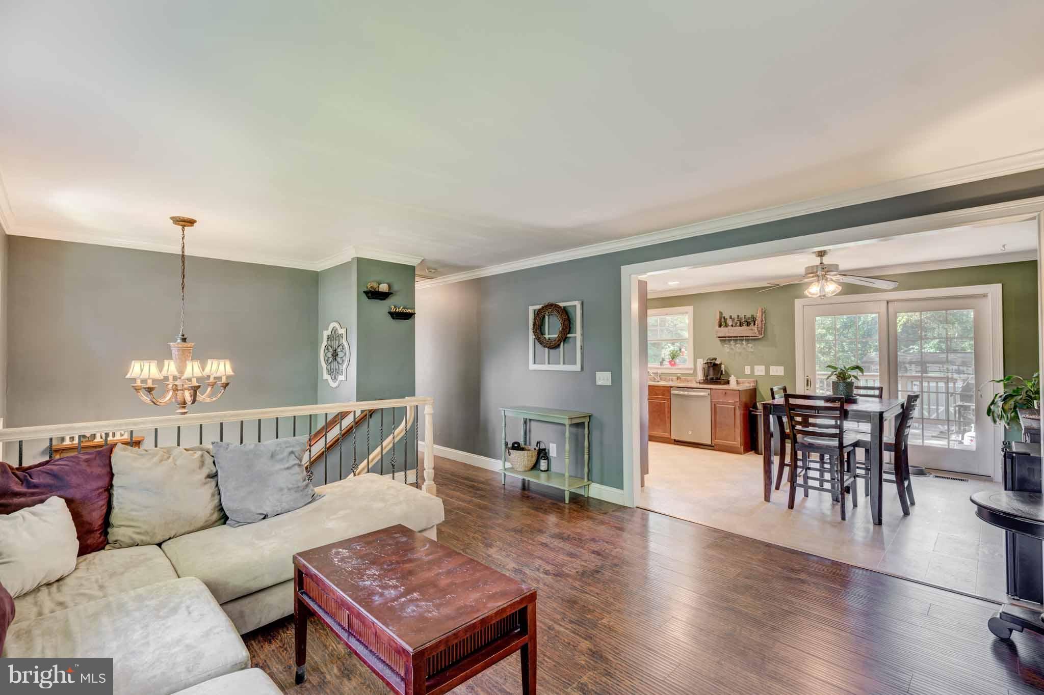 711 Rolling Ridge Drive Westminster, MD 21157 - Photo 16 of 29 Living Room