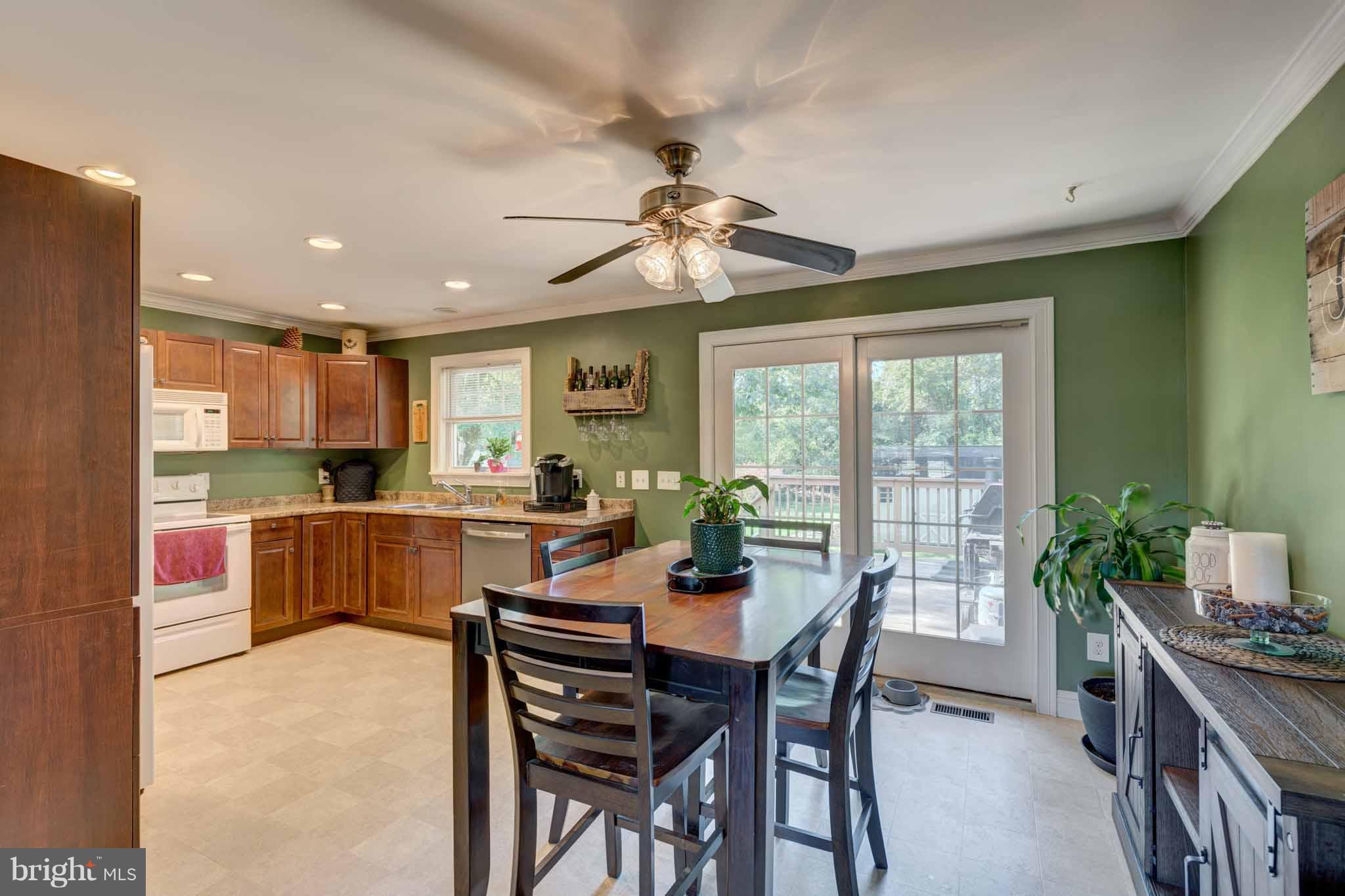 711 Rolling Ridge Drive Westminster, MD 21157 - Photo 18 of 29 Kitchen