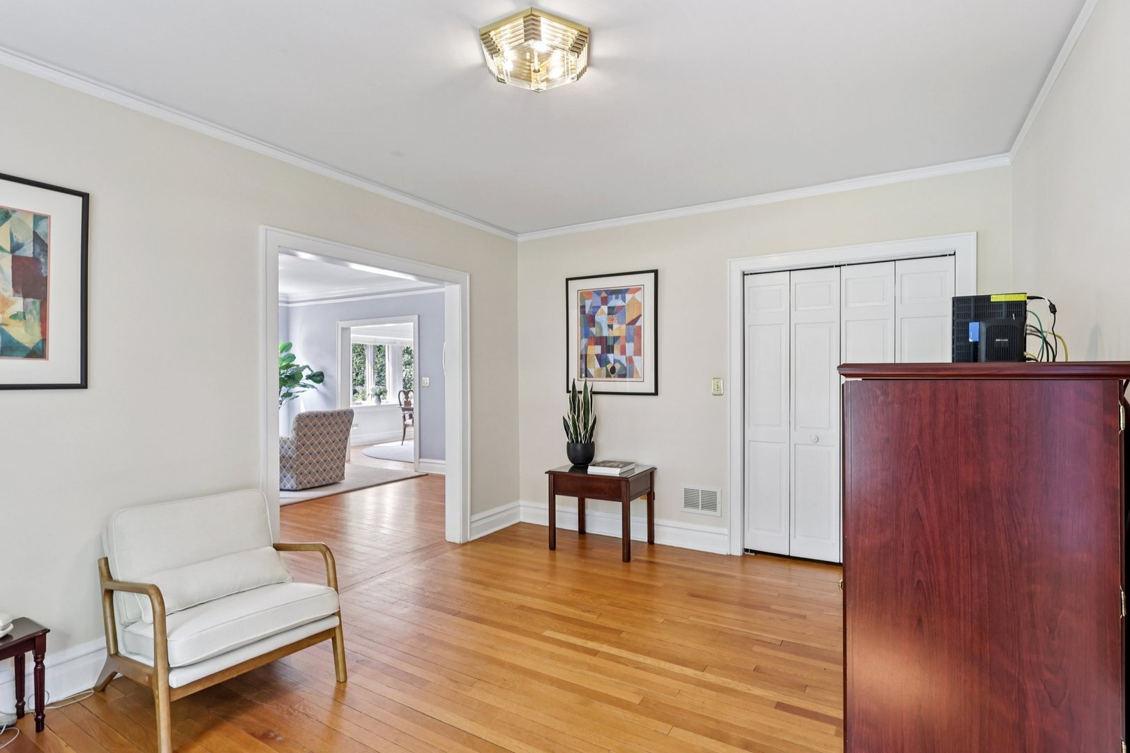 1531 Lincoln Street Evanston, IL 60201 - Photo 17 of 53