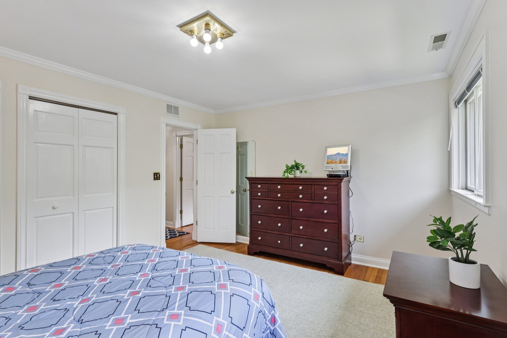 1531 Lincoln Street Evanston, IL 60201 - Photo 25 of 53