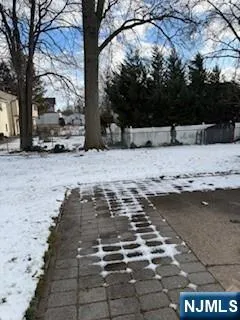 $499,000 | 300 John Ochs Drive, Saddle Brook, NJ 07663