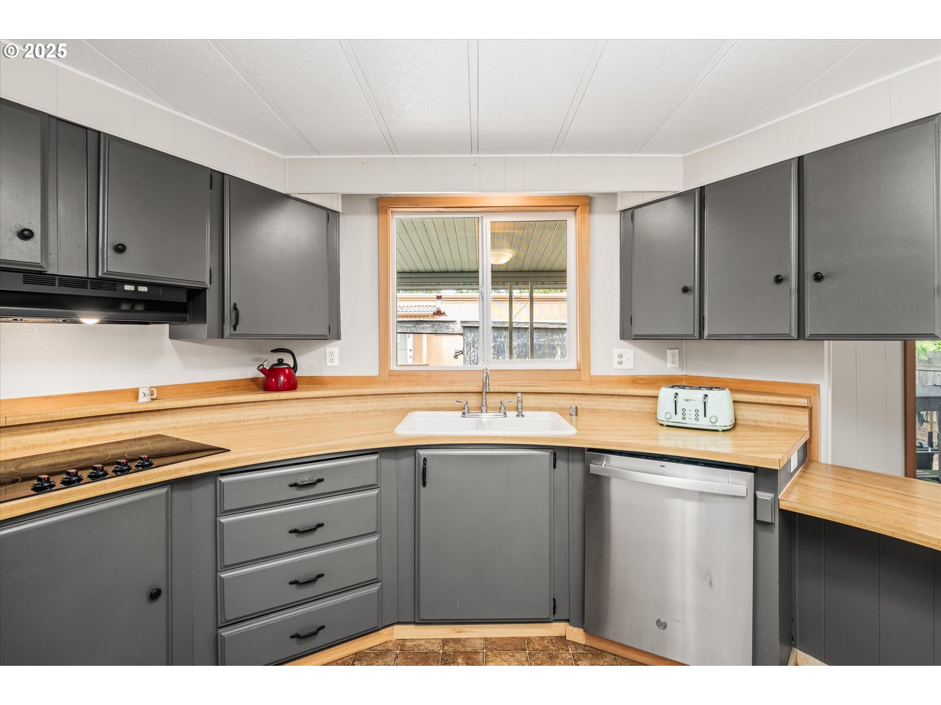 205 South 54th Street, Unit 109 Springfield, OR 97478 - Photo 13 of 34 Gallery Image 13