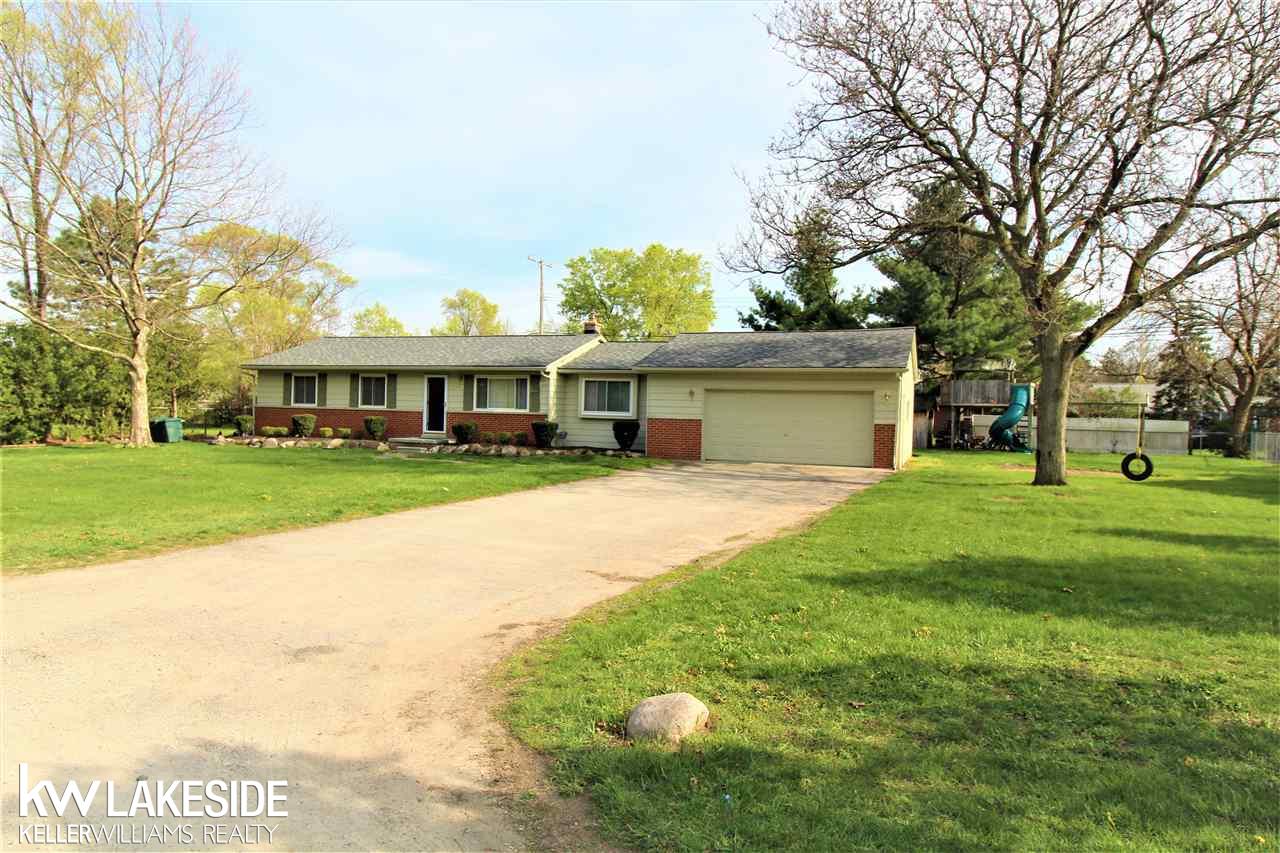 8242 Rondale Drive Utica, MI 48316 - Photo 2 of 22 50040180-1.JPG