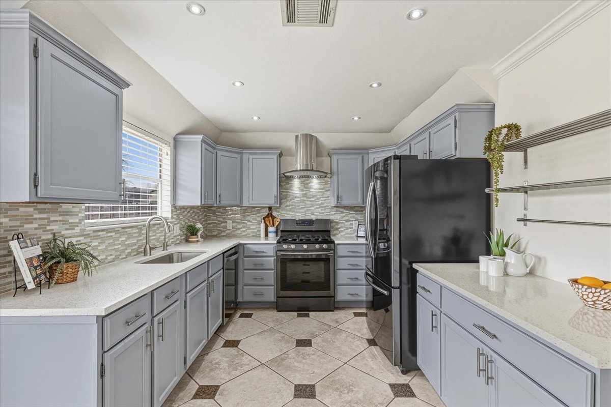 8103 Red Rock Cove Austin, TX 78749 - Photo 14 of 33