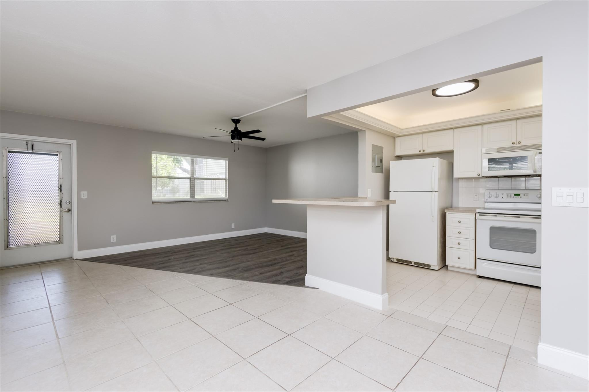 346 Monaco Way, Unit 346 Delray Beach, FL 33446 - Photo 1 of 33 Photo 1
