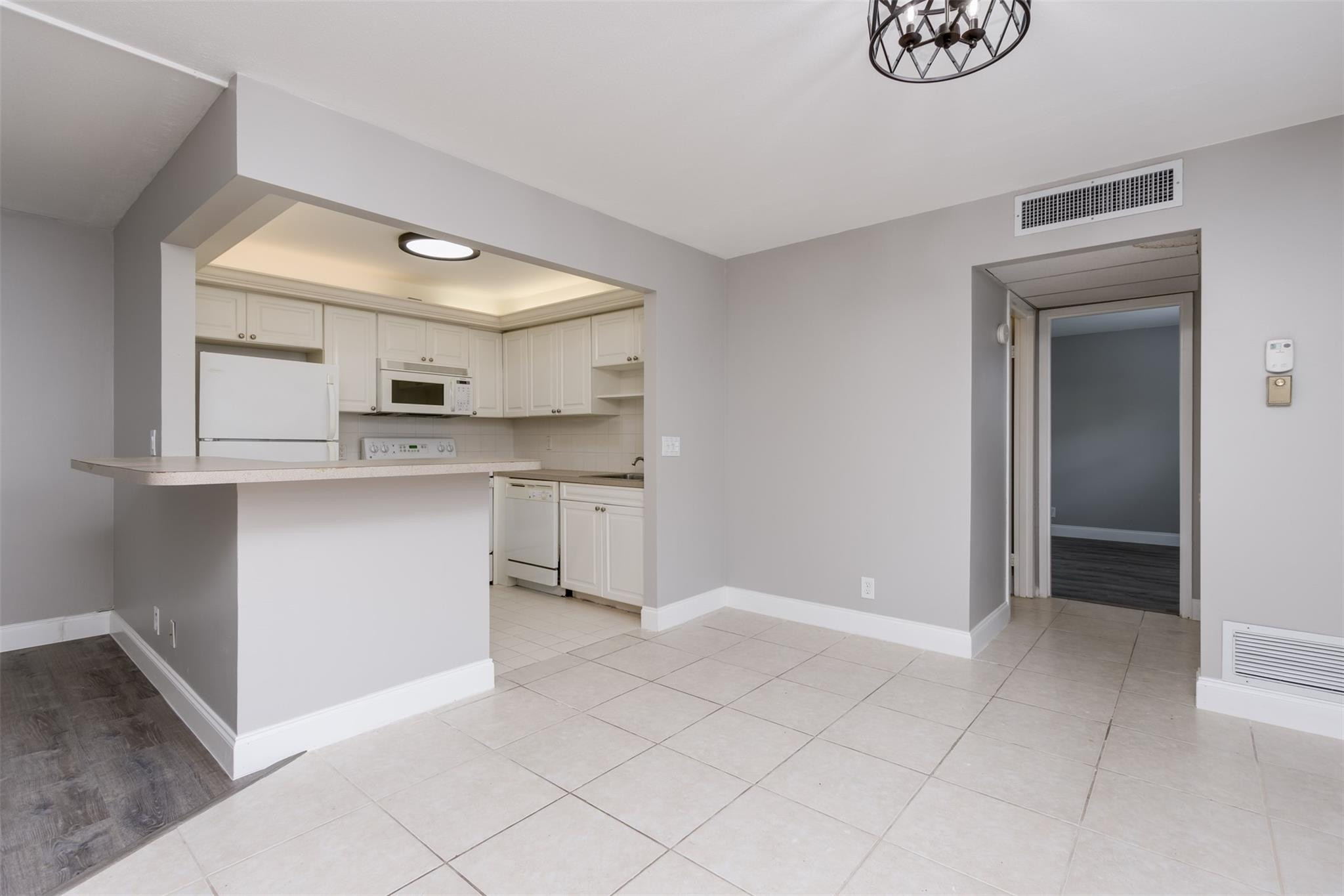 346 Monaco Way, Unit 346 Delray Beach, FL 33446 - Photo 3 of 33 Photo 3