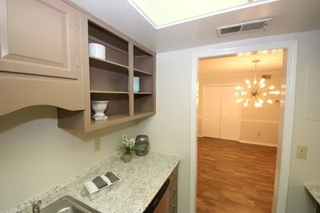 $1,900 | 6851 Roswell Road, Unit D15, Atlanta, GA 30328