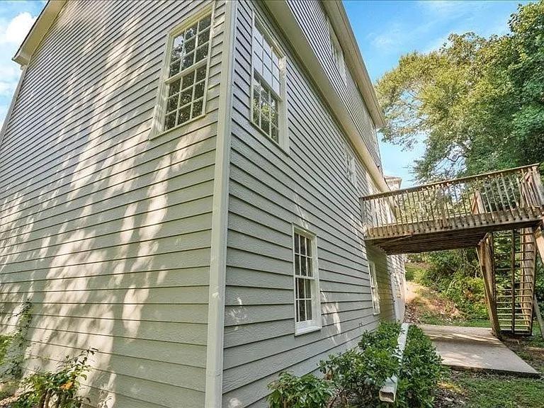 4382 Oakleaf Cove Decatur, GA 30034 - Photo 13 of 27 a view of a balcony with an outdoor space