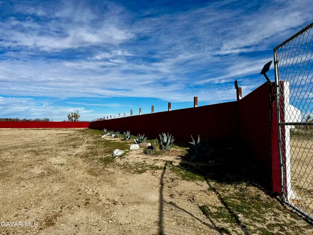 $250,000 | 171 Ste Vic Ave Q2, Palmdale, CA 93591