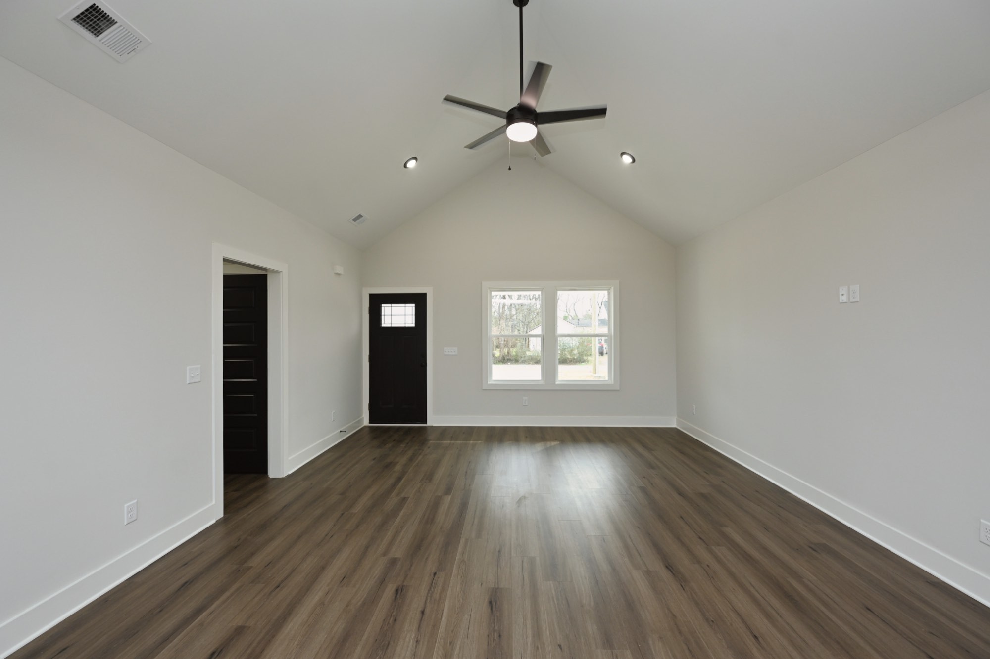 1609 A Elizabeth Road Nashville, TN 37218 - Photo 6 of 38