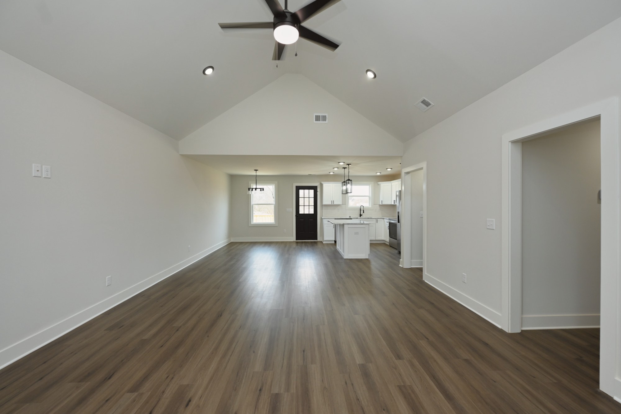 1609 A Elizabeth Road Nashville, TN 37218 - Photo 9 of 38