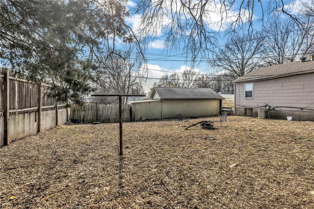 1309 South Main Street Independence, MO 64055 - Photo 25 of 26