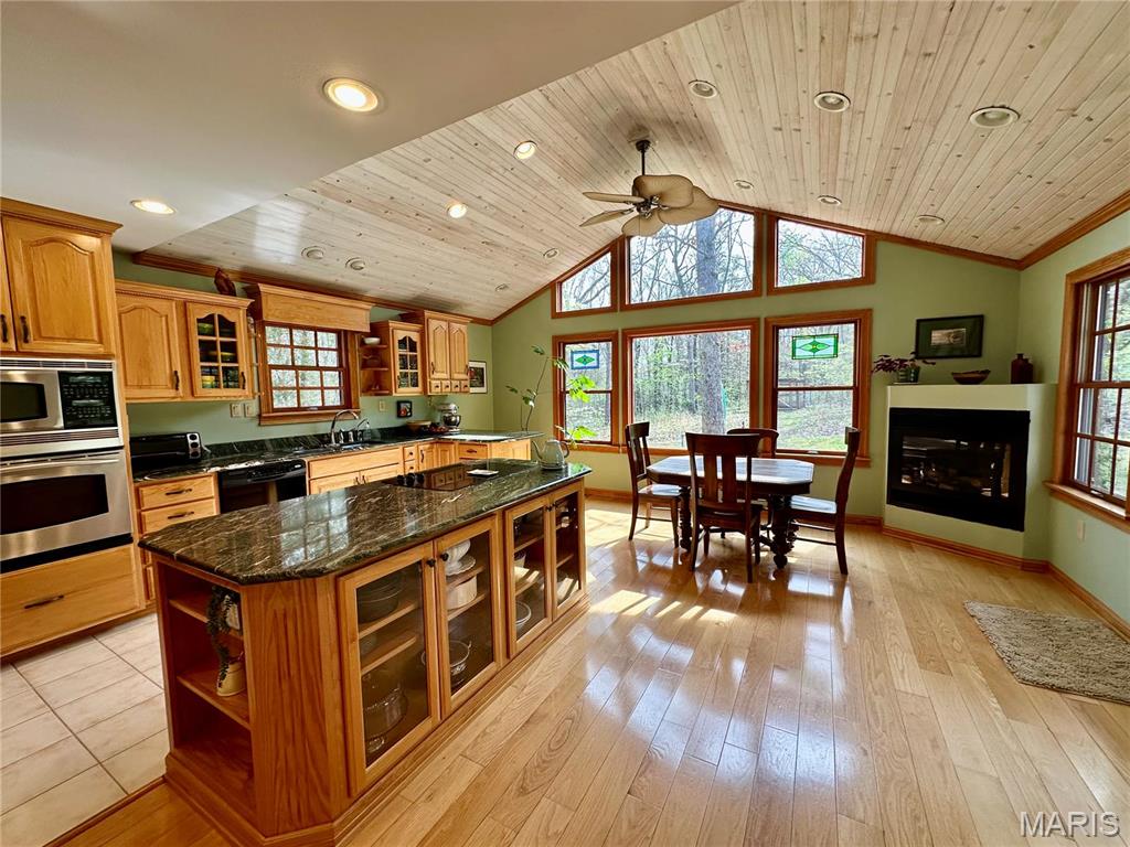 15716 County Road 5190 Rolla, MO 65401 - Photo 16 of 70