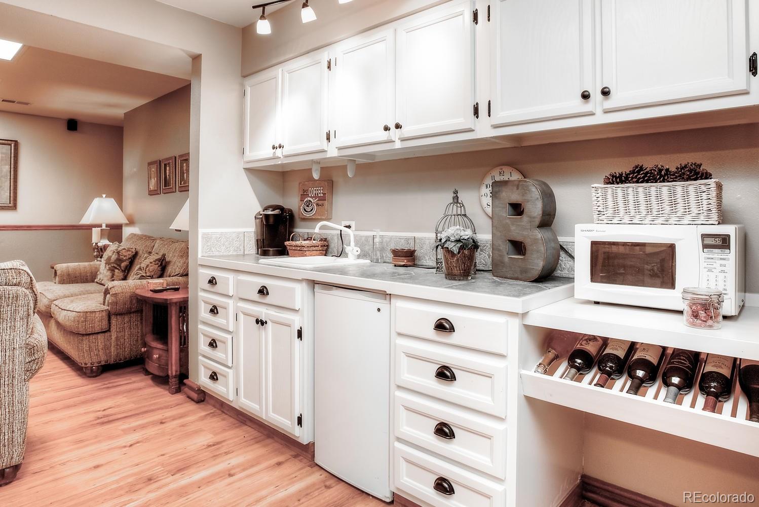 28559 Mountain View Road Conifer, CO 80433 - Photo 15 of 28 Gallery Image 15