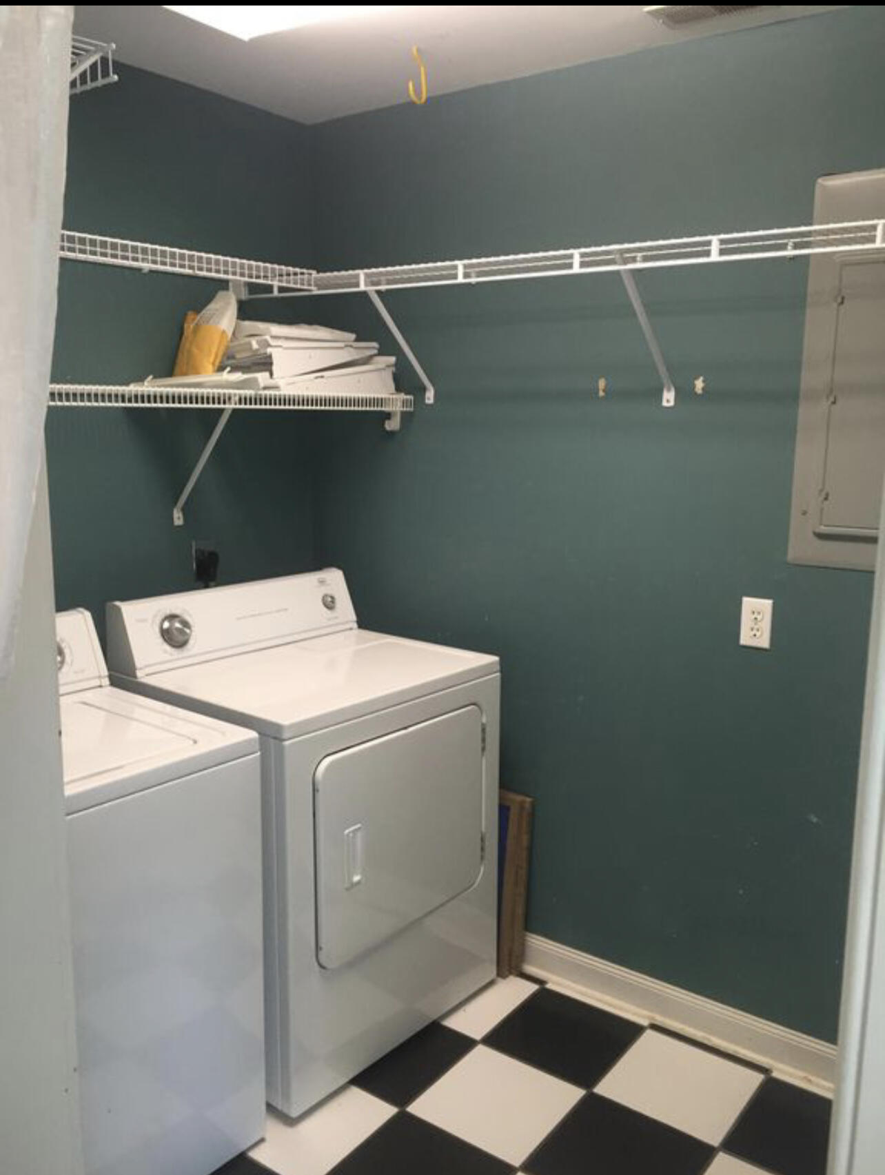 43 Elizabeth Street Charleston, SC 29403 - Photo 17 of 30 Laundry Room