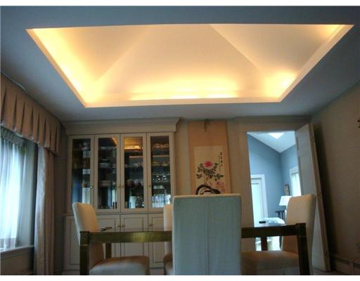 40 Brookway Road Providence, RI 02906 - Photo 5 of 10 Dining Room.