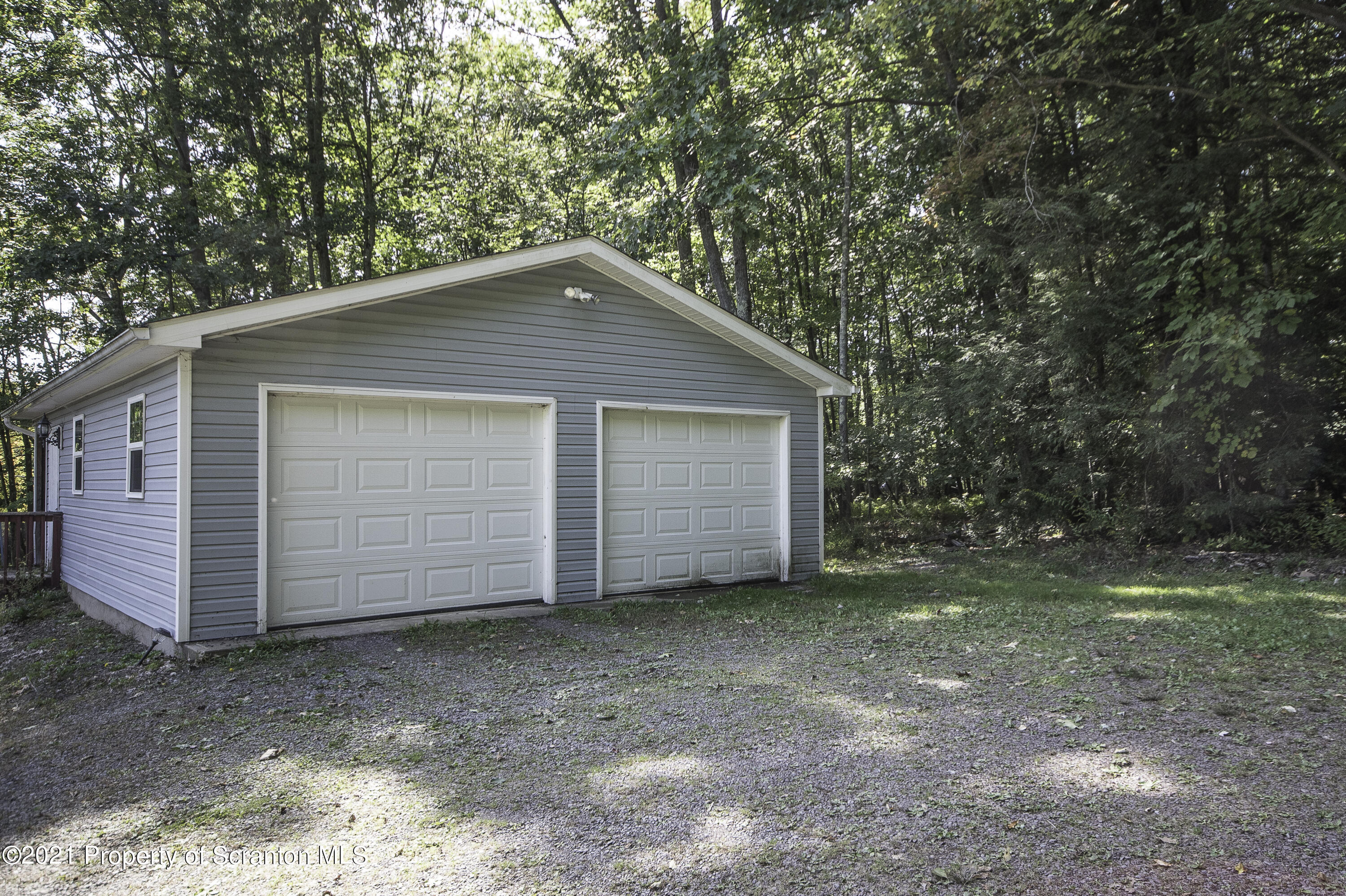 627 Cortez Road Lake Ariel, PA 18436 - Photo 3 of 19