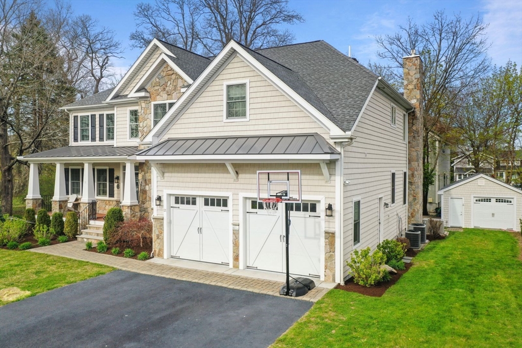 21 Cliff Road Hingham, MA 02043 - Photo 3 of 36 Gallery Image 3