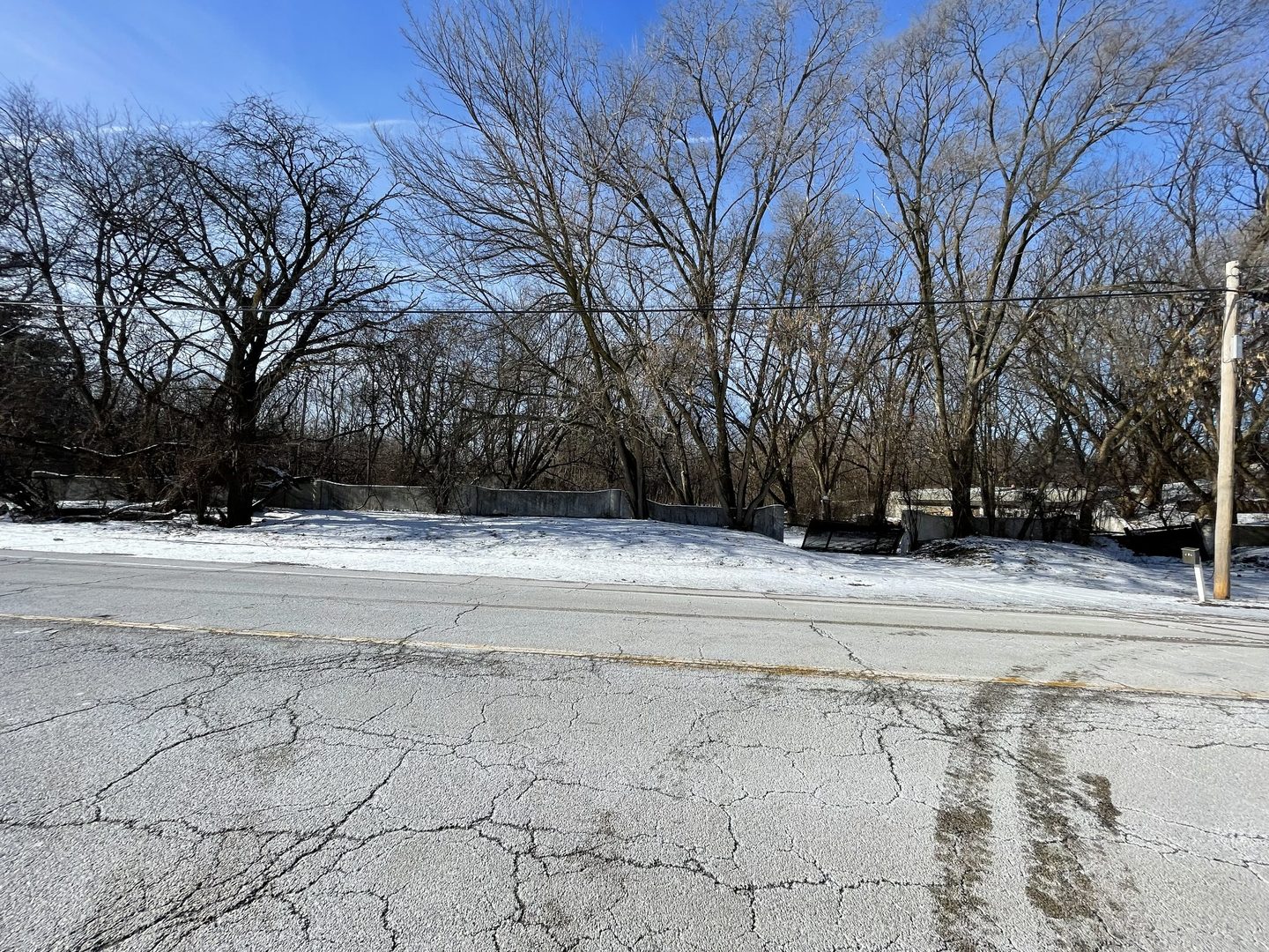 468 East River Road Des Plaines, IL 60016 - Photo 9 of 10