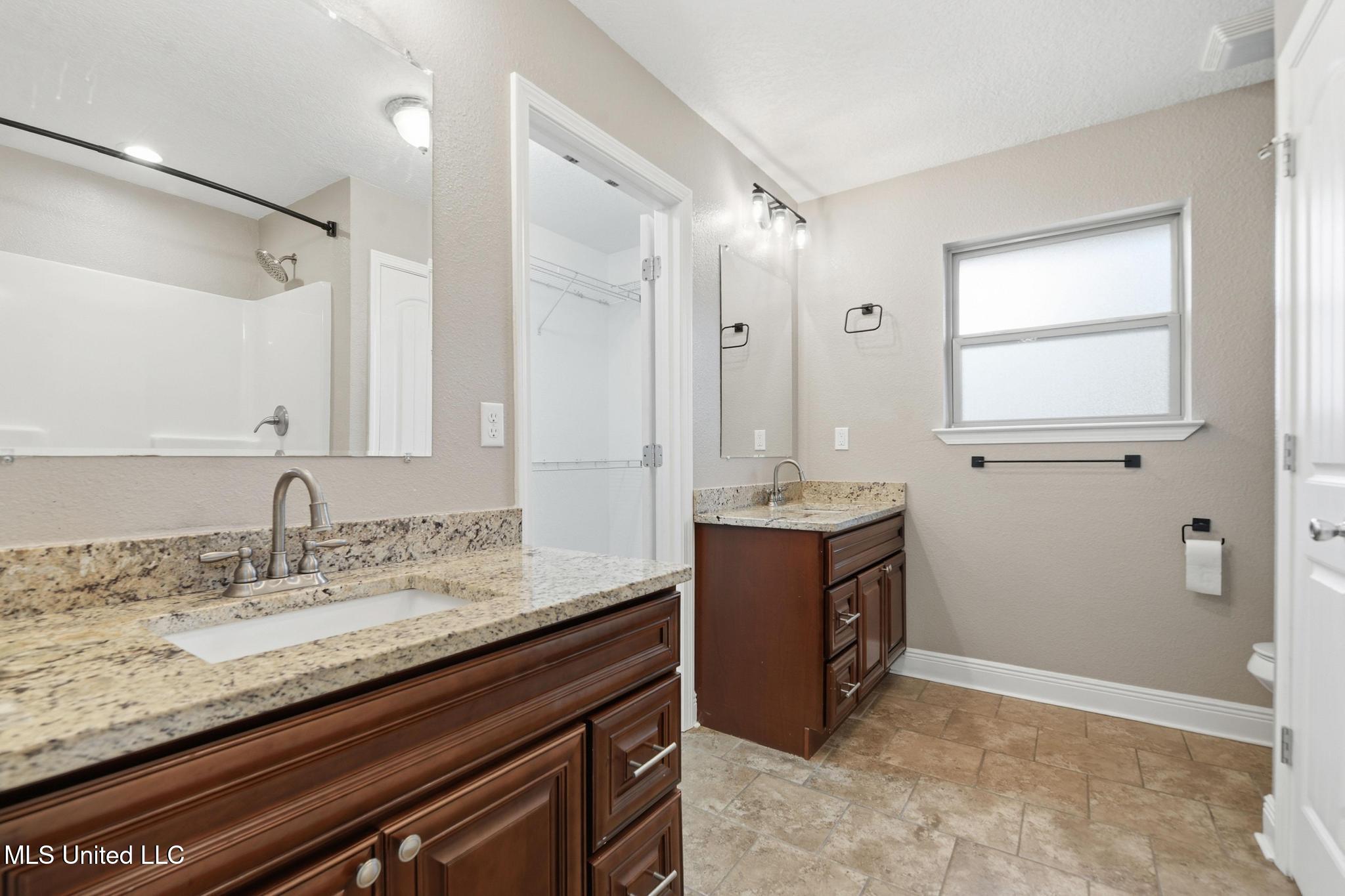 19619 Waltrip Way Saucier, MS 39574 - Photo 10 of 17 010