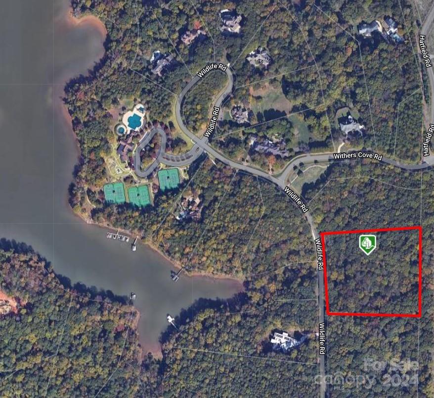 10601 Wildlife Road Charlotte, NC 28278 - Photo 1 of 31