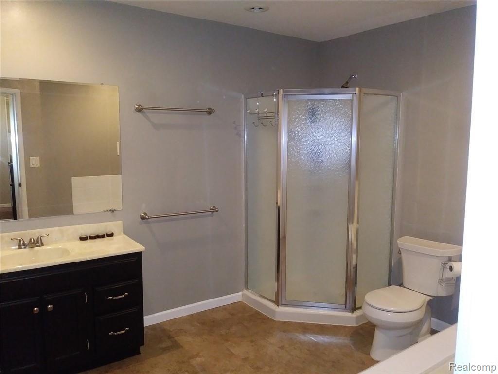 1429 Ridge Road Ypsilanti, MI 48198 - Photo 7 of 28 20181028_184403.jpg