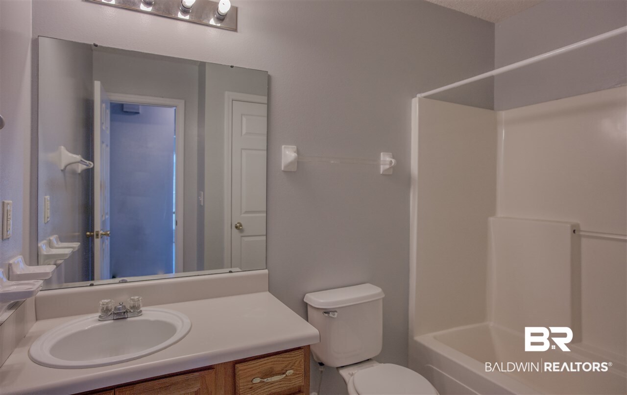 13085 Pointer Drive West Foley, AL 36535 - Photo 16 of 20 Bathroom