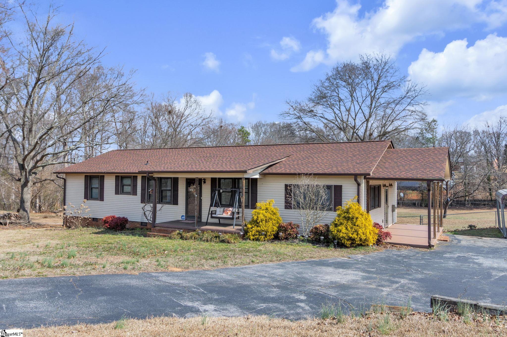 512 Mega Drive Duncan, SC 29334 - Photo 2 of 31