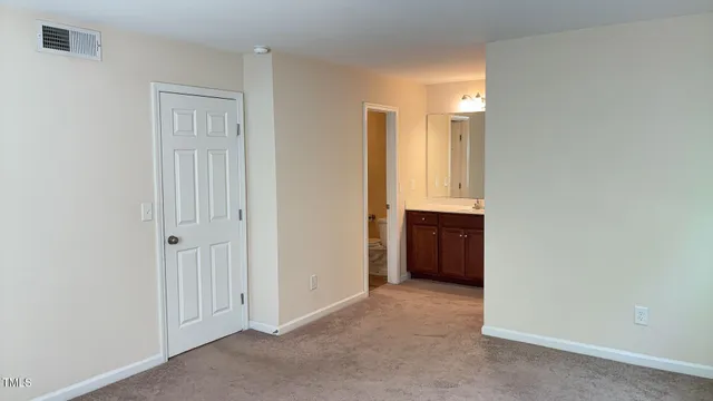 $1,100 | 203 East Ransom Street, Unit 1A, Fuquay-Varina, NC 27526