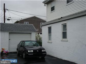 9202 Exeter Road Philadelphia, PA 19114 - Photo 3 of 12 Gallery Image 3
