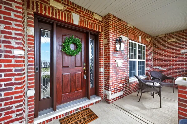 $535,000 | 617 Whirlaway Drive, Genoa, IL 60135